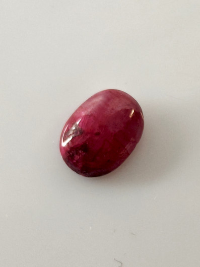 Luonnon safiiri 2,6ct väri käsitelty