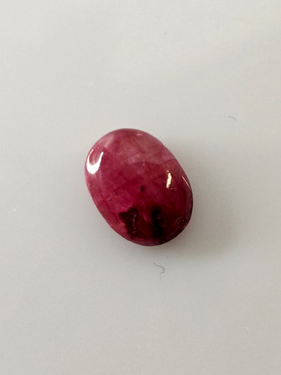 Luonnon safiiri 2,6ct väri käsitelty