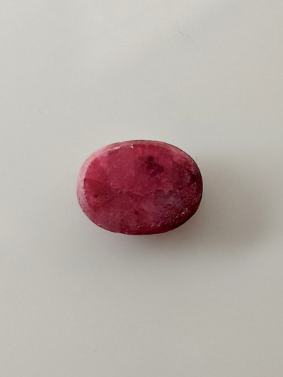 Luonnon safiiri 2,6ct väri käsitelty