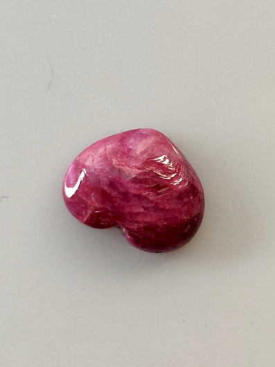 Luonnon safiiri 2,5ct väri käsitelty