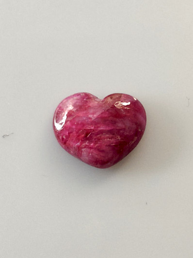 Luonnon safiiri 2,5ct väri käsitelty