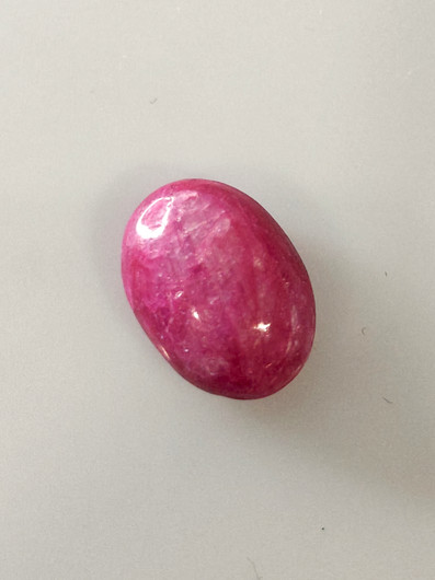 Luonnon safiiri 6,6ct väri käsitelty
