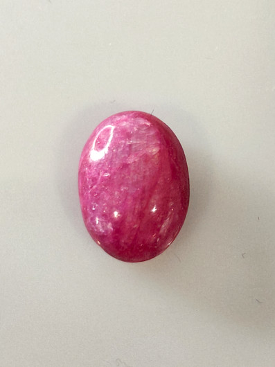 Luonnon safiiri 6,6ct väri käsitelty