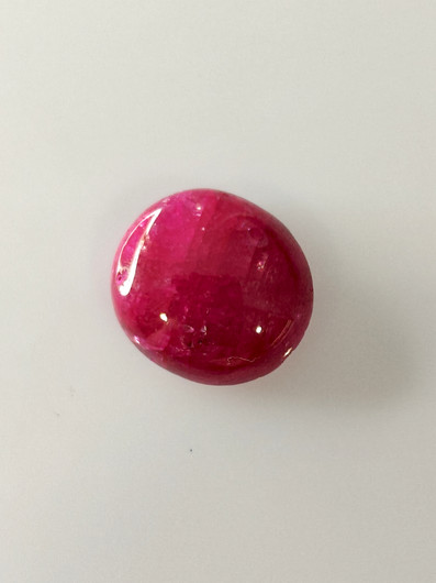 Luonnon safiiri 8,5ct väri käsitelty