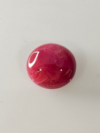 Luonnon safiiri 8,5ct väri käsitelty