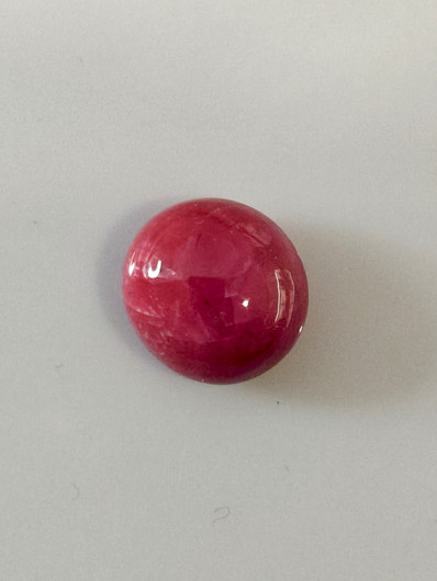 Luonnon safiiri 8,5ct väri käsitelty