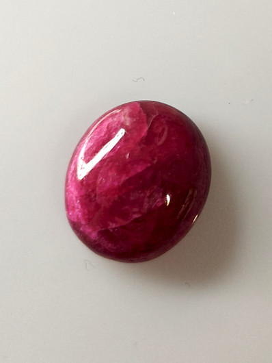 Luonnon safiiri 9,8ct väri käsitelty