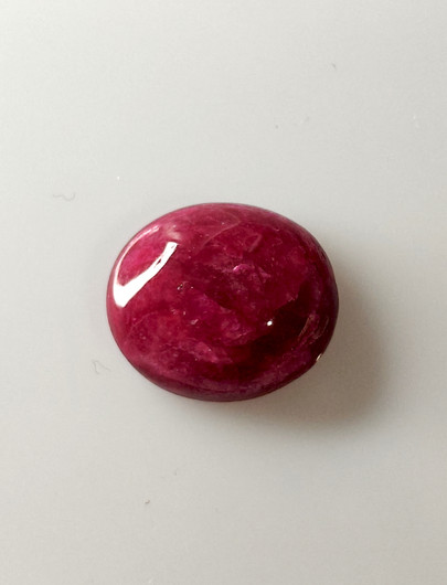 Luonnon safiiri 9,8ct väri käsitelty