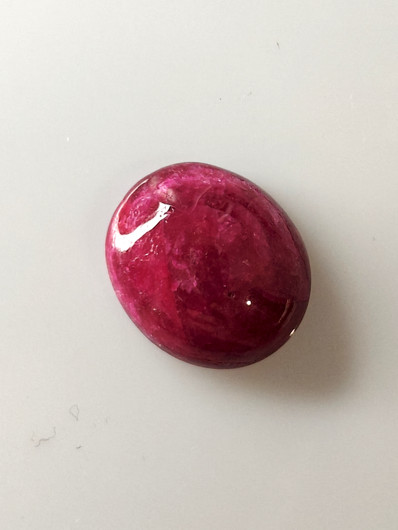 Luonnon safiiri 9,8ct väri käsitelty