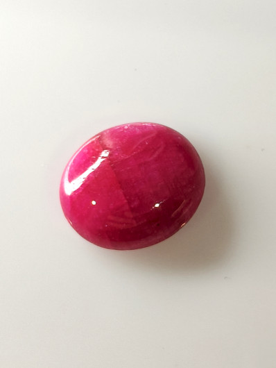 Natural sapphire 9,8ct color enhanced