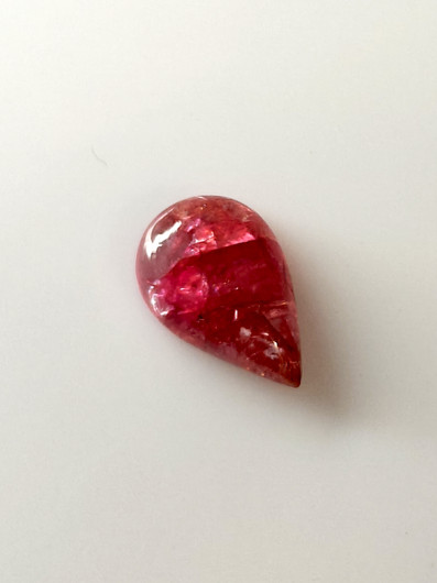 Luonnon safiiri 3,1ct väri käsitelty