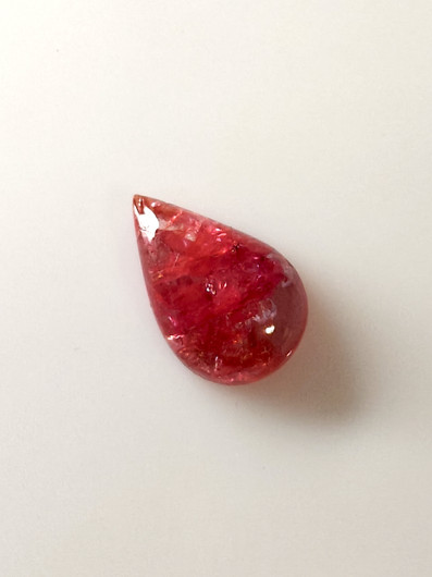 Luonnon safiiri 3,1ct väri käsitelty
