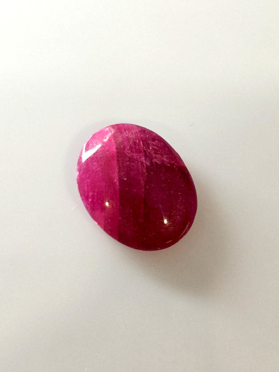 Luonnon safiiri 20,2ct väri käsitelty