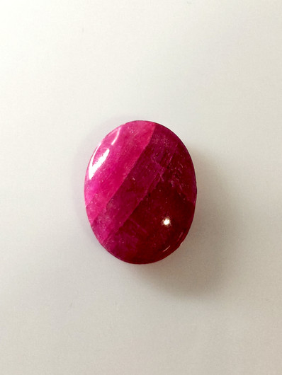 Luonnon safiiri 20,2ct väri käsitelty