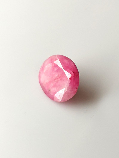Luonnon safiiri 6,3ct väri käsitelty