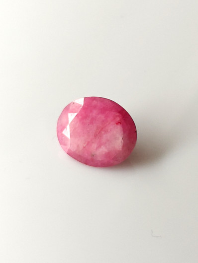 Luonnon safiiri 6,3ct väri käsitelty