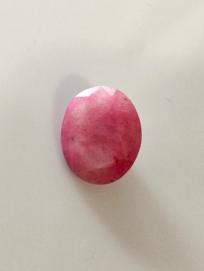 Luonnon safiiri 6,3ct väri käsitelty