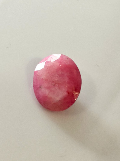 Luonnon safiiri 6,3ct väri käsitelty