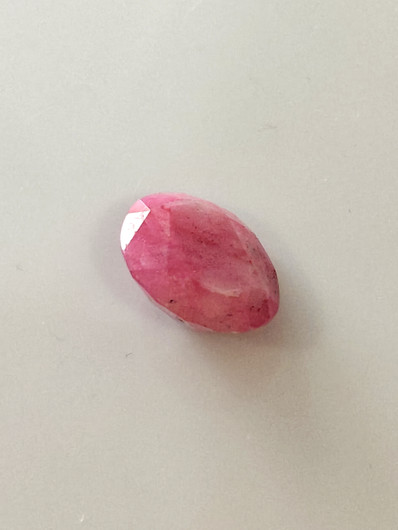 Luonnon safiiri 6,3ct väri käsitelty