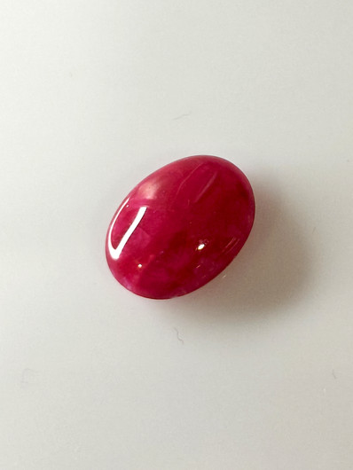Luonnon safiiri 7,9ct väri käsitelty
