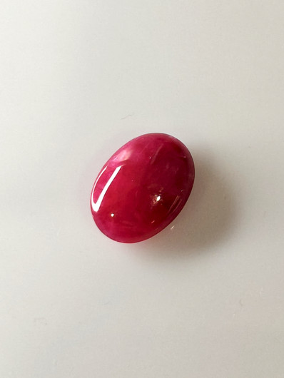 Luonnon safiiri 7,9ct väri käsitelty