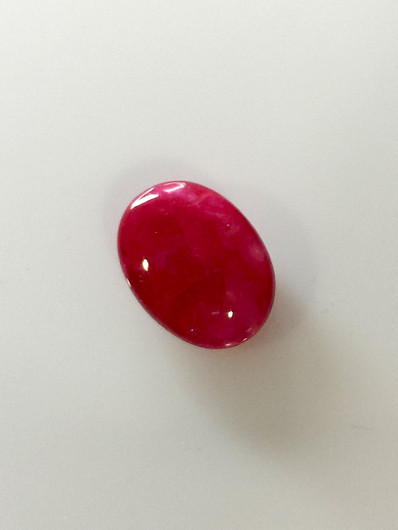 Luonnon safiiri 7,9ct väri käsitelty