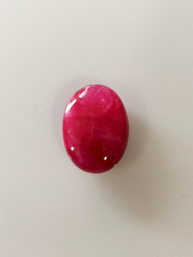 Luonnon safiiri 7,9ct väri käsitelty