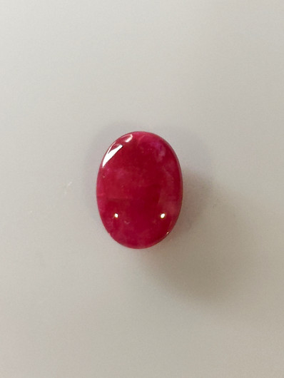 Luonnon safiiri 7,9ct väri käsitelty