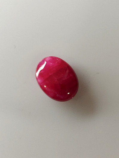 Luonnon safiiri 7,9ct väri käsitelty