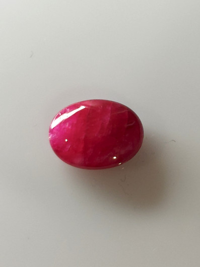 Luonnon safiiri 7,9ct väri käsitelty