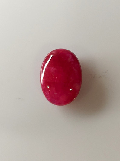 Luonnon safiiri 7,9ct väri käsitelty