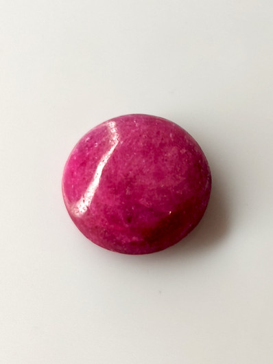 Luonnon safiiri 10,2ct väri käsitelty