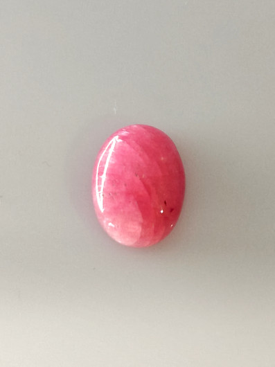 Luonnon safiiri 4,7ct väri käsitelty