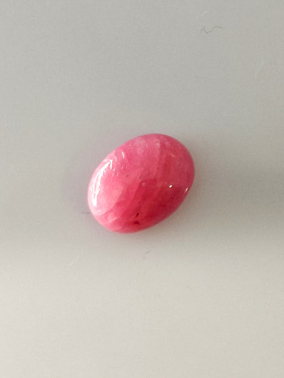 Luonnon safiiri 4,7ct väri käsitelty