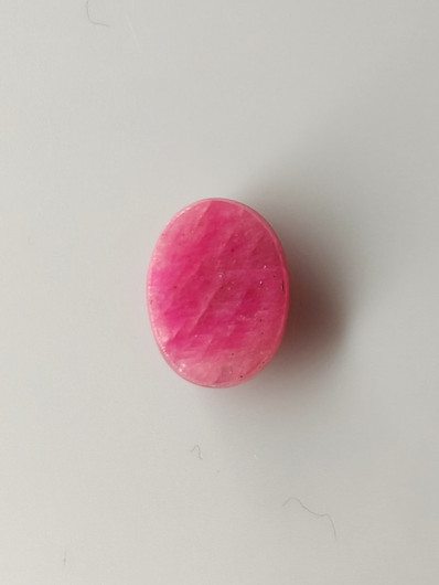 Luonnon safiiri 4,7ct väri käsitelty