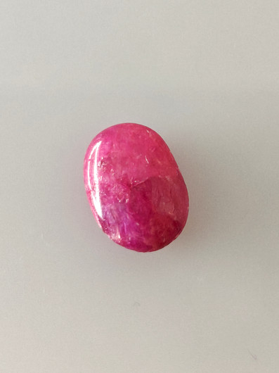 Luonnon safiiri 7,4ct väri käsitelty