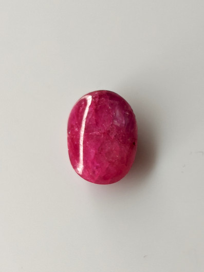 Luonnon safiiri 7,4ct väri käsitelty