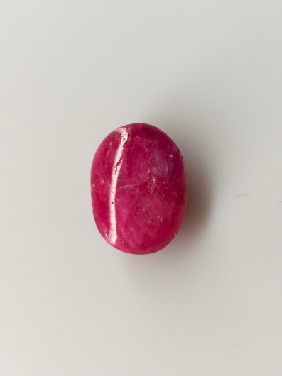 Luonnon safiiri 7,4ct väri käsitelty