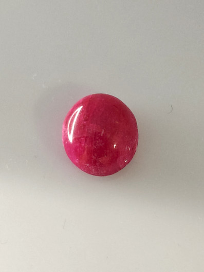 Luonnon safiiri 7,7ct väri käsitelty