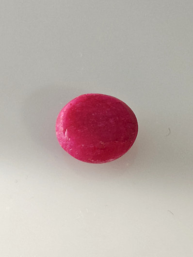 Luonnon safiiri 7,7ct väri käsitelty