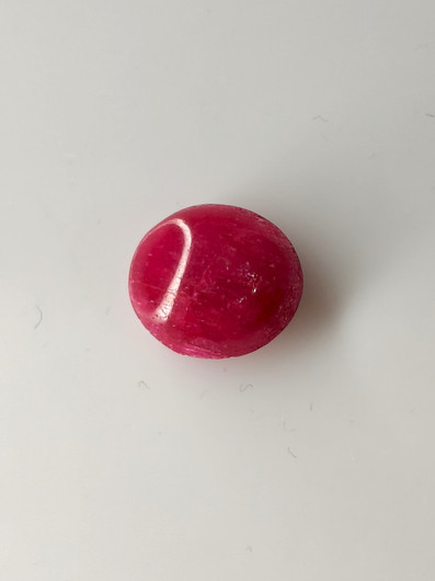 Luonnon safiiri 7,7ct väri käsitelty