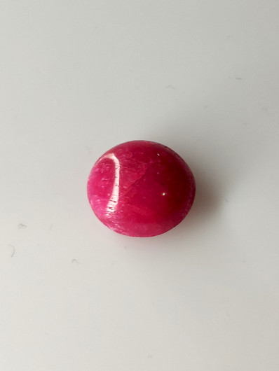 Luonnon safiiri 7,7ct väri käsitelty