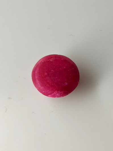 Luonnon safiiri 7,7ct väri käsitelty