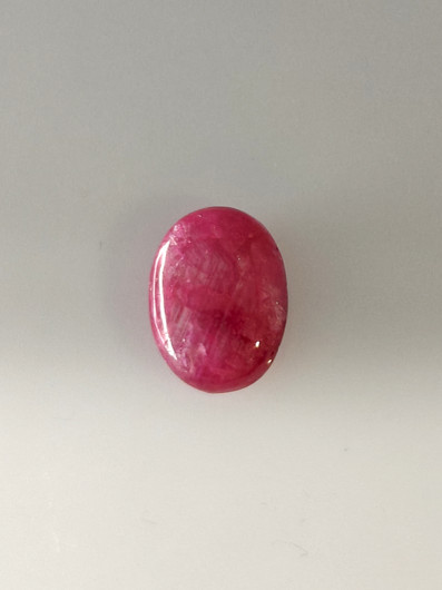Luonnon safiiri 4,6ct väri käsitelty