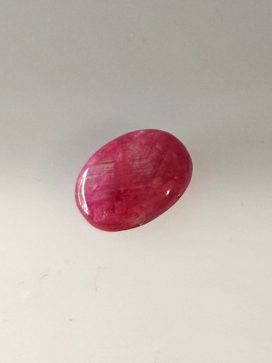 Luonnon safiiri 4,6ct väri käsitelty