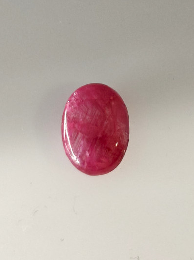 Luonnon safiiri 4,6ct väri käsitelty