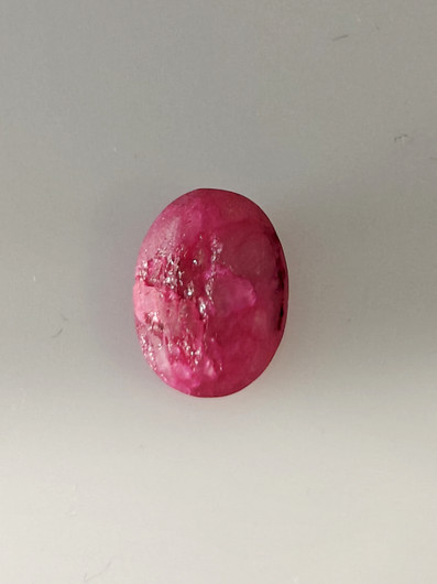 Luonnon safiiri 4,6ct väri käsitelty