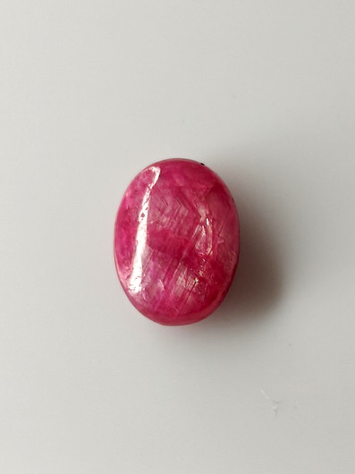 Luonnon safiiri 4,6ct väri käsitelty