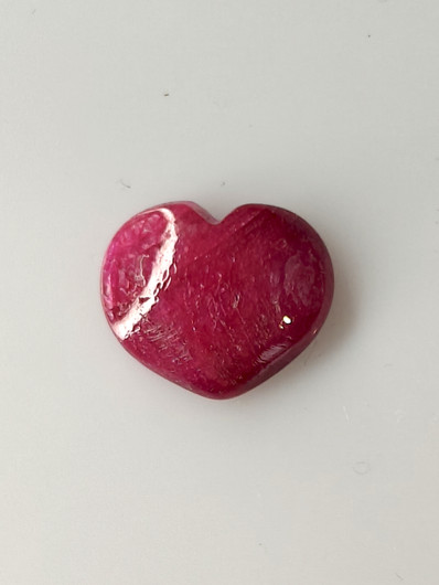 Luonnon safiiri 2,9ct väri käsitelty
