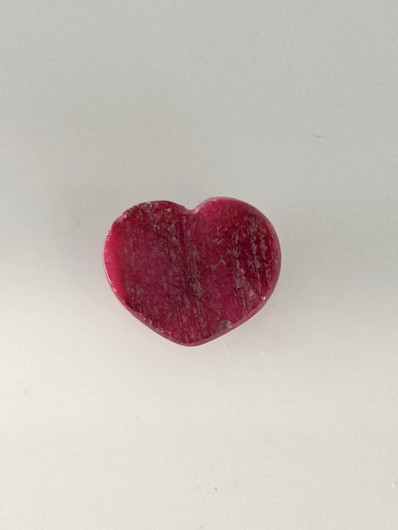 Luonnon safiiri 2,9ct väri käsitelty